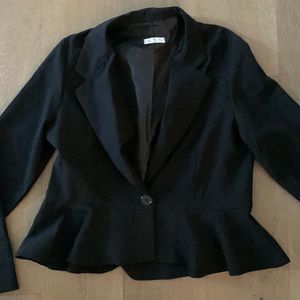 ABN One Button Peplum Bottom Lightweight Jacket